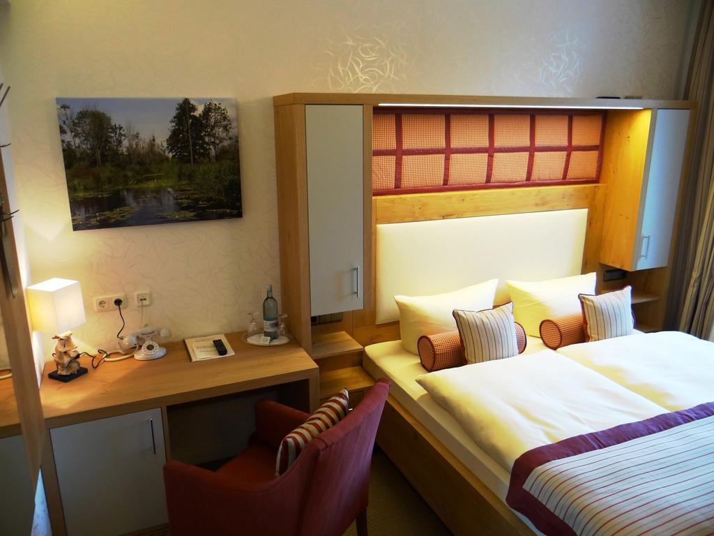 Hotel und Restaurant Am Peenetal Liepen  Zimmer foto